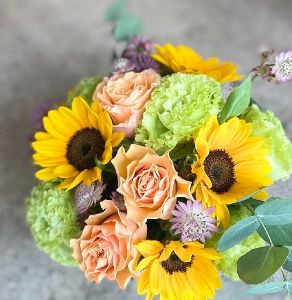 アゴーラカルチャー教室　季節の花を美しくアレンジ ～フラワーアレンジメント～（9月）